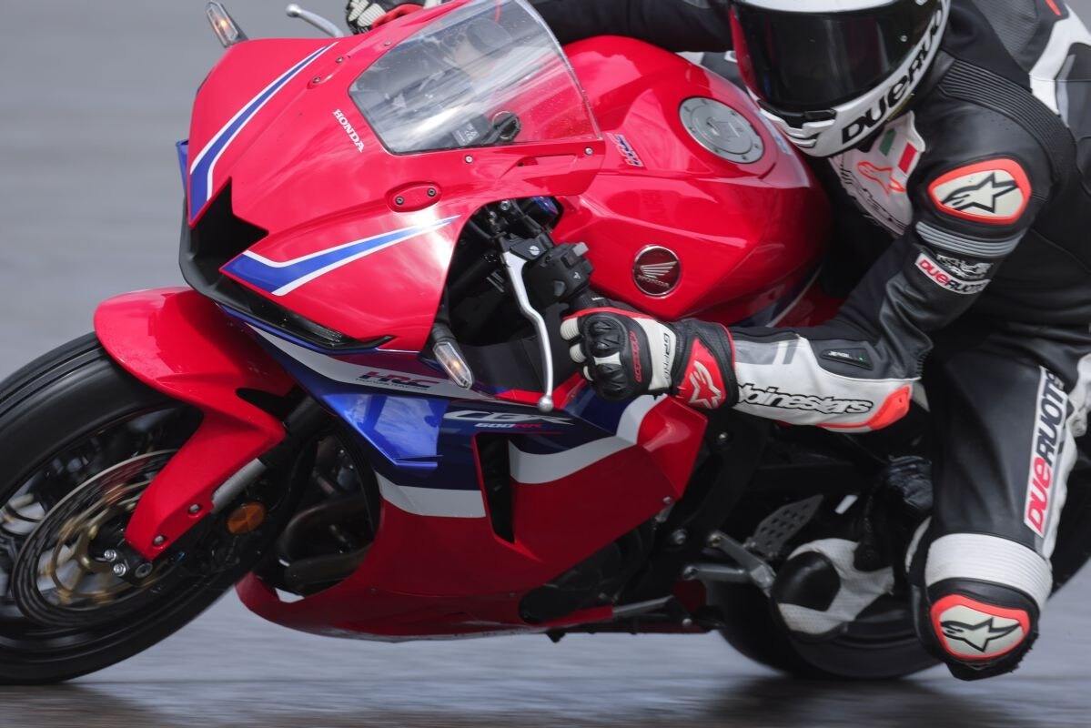 Honda CBR600RR: quanto ci sei mancata! +VIDEO+